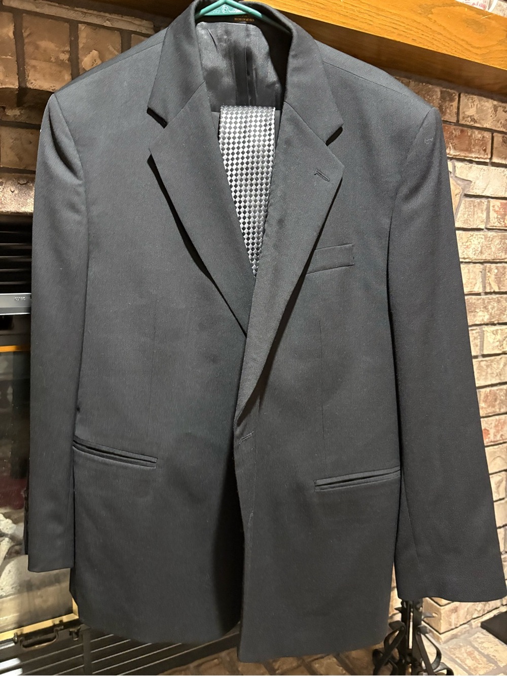 Men's Black Single-Breasted Suit